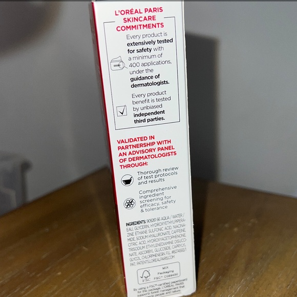 L'Oreal Paris Revitalift Derm Intensives Hyaluronic Acid and Caffeine Eye Serum - Picture 12 of 14